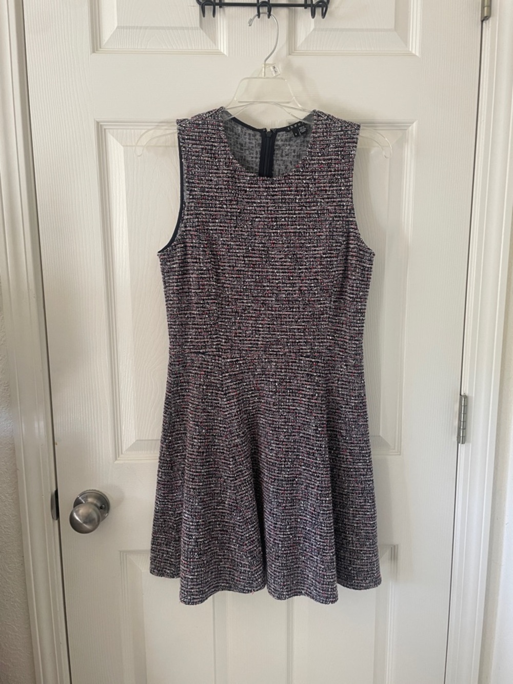 Theory Prospect Tweed Tillora K Dress, size 6 Preppy